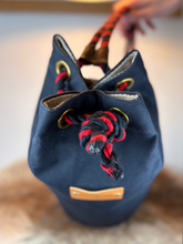 Load image into Gallery viewer, black
